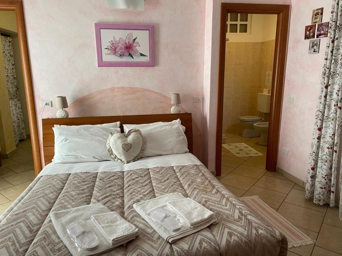 Hotel Diffuso Il Portichetto Vezio Perledo Екстериор снимка