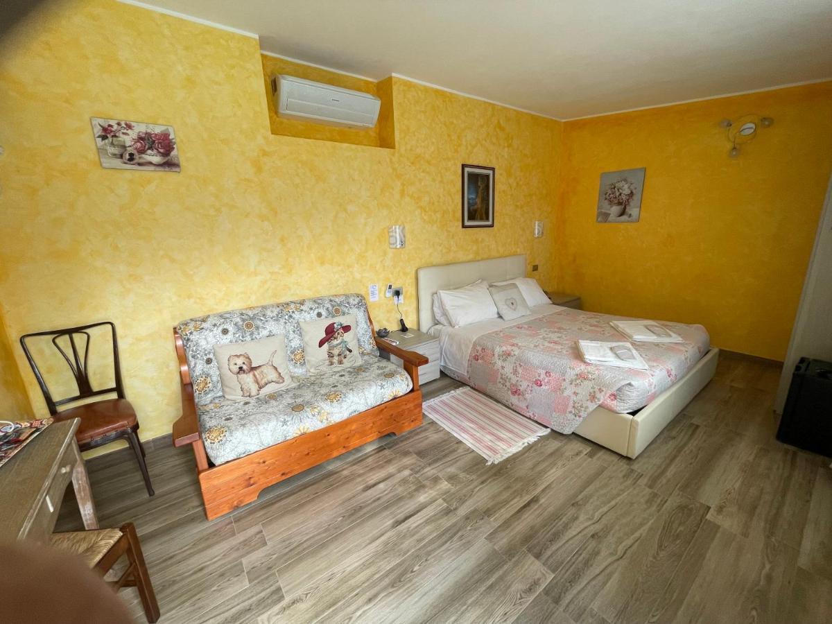 Hotel Diffuso Il Portichetto Vezio Perledo Екстериор снимка