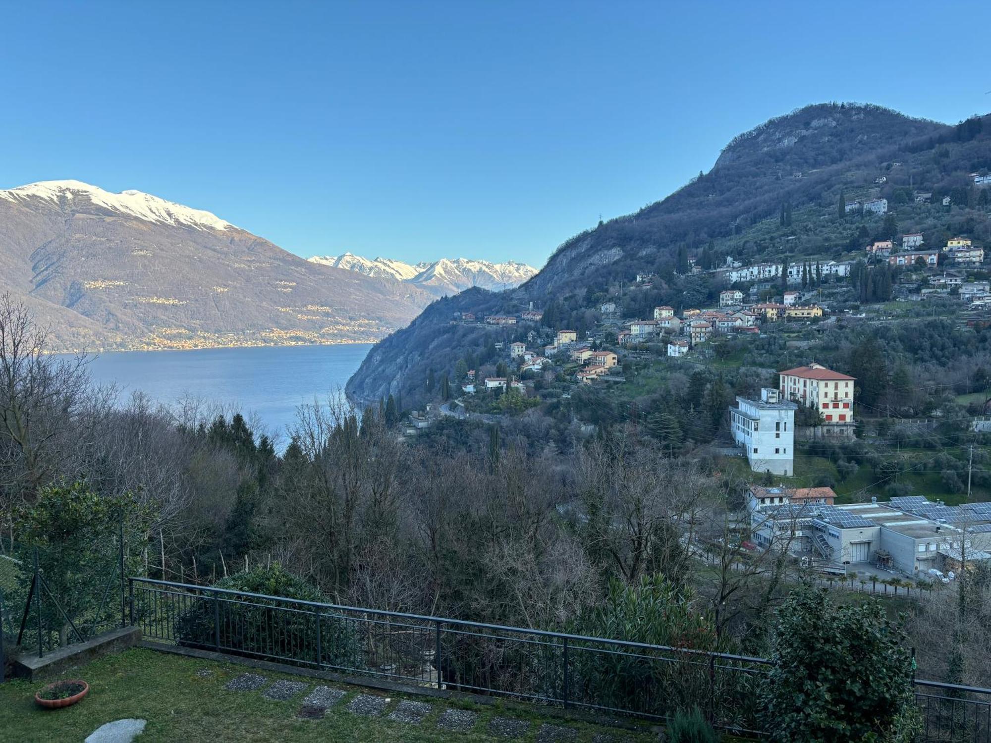 Hotel Diffuso Il Portichetto Vezio Perledo Екстериор снимка